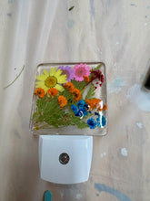 Pressed Flower Night Lights or Trinket Dishes- Take Home Kit