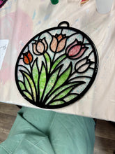 06-12-26 Crushed Glass Suncatchers 6pm