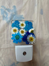 Pressed Flower Night Lights or Trinket Dishes- Take Home Kit