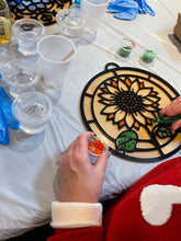 06-12-26 Crushed Glass Suncatchers 6pm
