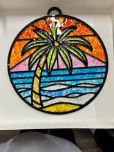 06-12-26 Crushed Glass Suncatchers 6pm
