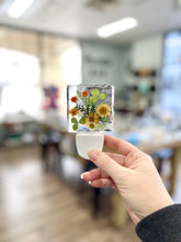 05-08-26 $25 Ladies Night! Pressed Flower Night Lights 6pm