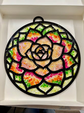 06-12-26 Crushed Glass Suncatchers 6pm