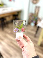 05-08-26 $25 Ladies Night! Pressed Flower Night Lights 6pm