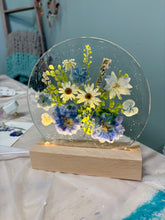 08-20-26 Crushed Glass or Pressed Flower Table Top Night Light Workshop 6pm
