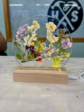 08-20-26 Crushed Glass or Pressed Flower Table Top Night Light Workshop 6pm