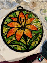 06-12-26 Crushed Glass Suncatchers 6pm