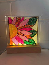 09-08-26 Crushed Glass or Pressed Flower Table Top Night Light Workshop 6pm