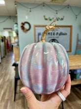 10-01-26 Resin Pour Pumpkins 6pm