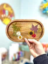 03-15-25 Blooming Boards:Resin Flower Art Open Pour 1pm