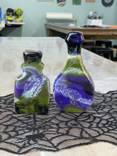 10-01-23 Halloween Shelf Sitter Shapes Resin Pouring Workshop 1pm (Kids 12+ welcome)