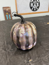 10-02-25 Resin Pour Pumpkins 6pm