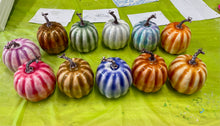 10-21-25 The Lincoln Academy Resin Pour Pumpkins Event 5pm