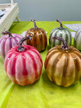 10-21-25 The Lincoln Academy Resin Pour Pumpkins Event 5pm