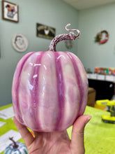 10-21-25 The Lincoln Academy Resin Pour Pumpkins Event 5pm