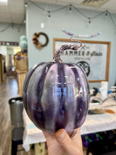10-21-25 The Lincoln Academy Resin Pour Pumpkins Event 5pm