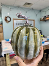 10-21-25 The Lincoln Academy Resin Pour Pumpkins Event 5pm