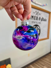 11-08-25 Resin Pour Ornaments 2pm
