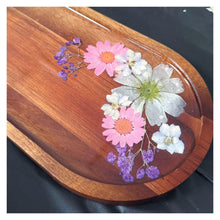 08-27-25 Blooming Boards:Resin Flower Art Trinket Trays at Stable Rock Winery & Distillery 5:30pm