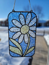 06-12-26 Crushed Glass Suncatchers 6pm