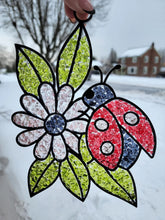 06-12-26 Crushed Glass Suncatchers 6pm