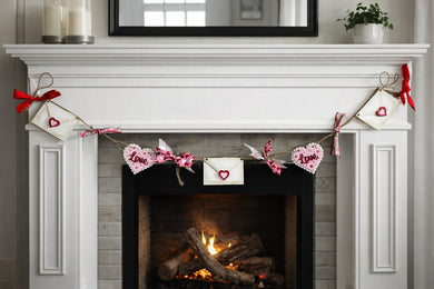 01-29-26 Valentine Love Letter Garland Workshop 6pm